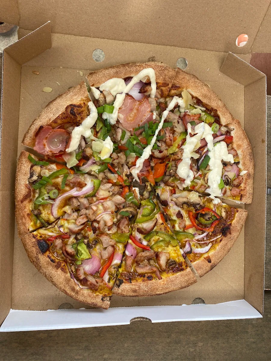 Highlights, Rossco's Pizza