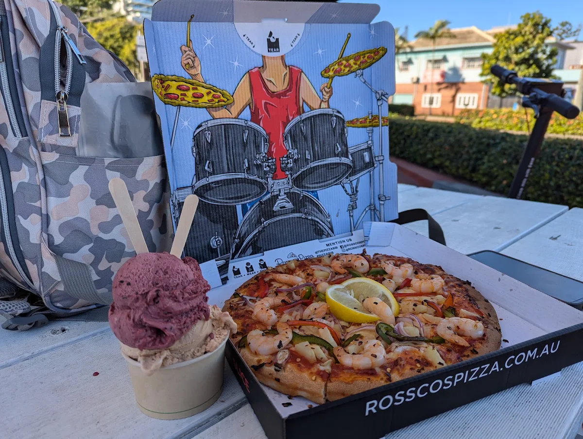 Highlights, Rossco's Pizza