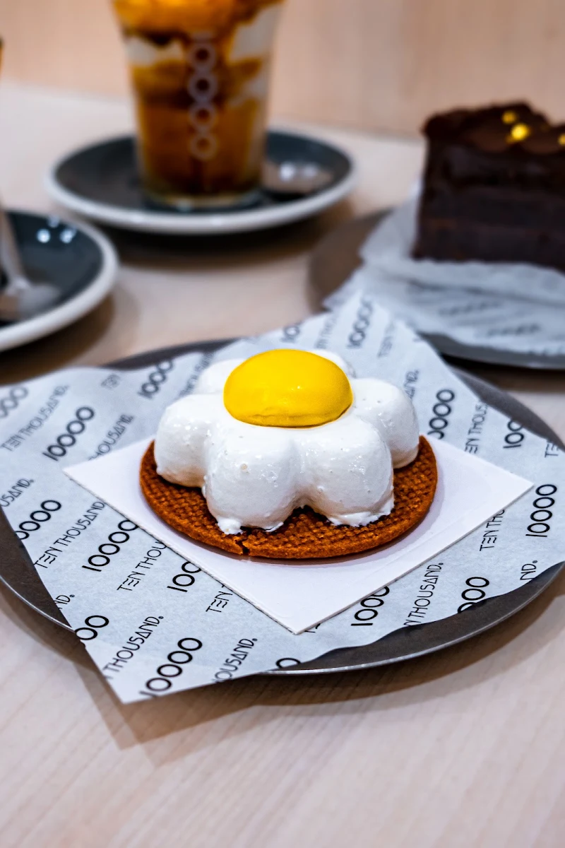 Daisy Mousse, TEN THOUSAND Eastwood