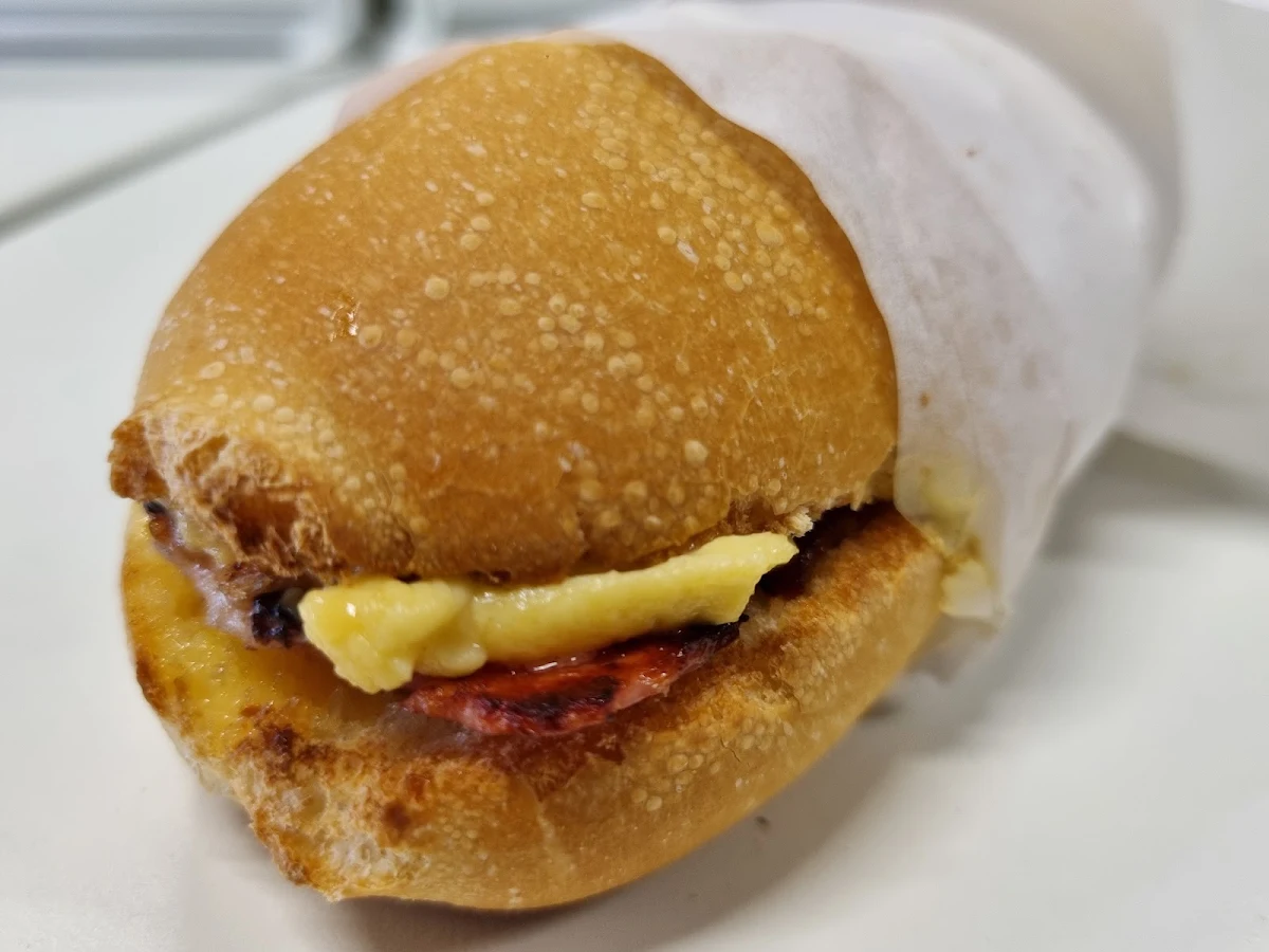 Brekkie Roll, Cafe 54