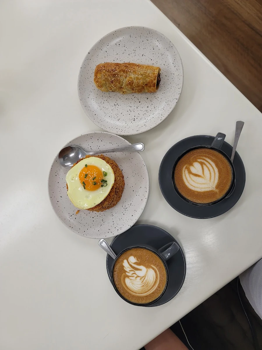 Highlights, Cafe 54