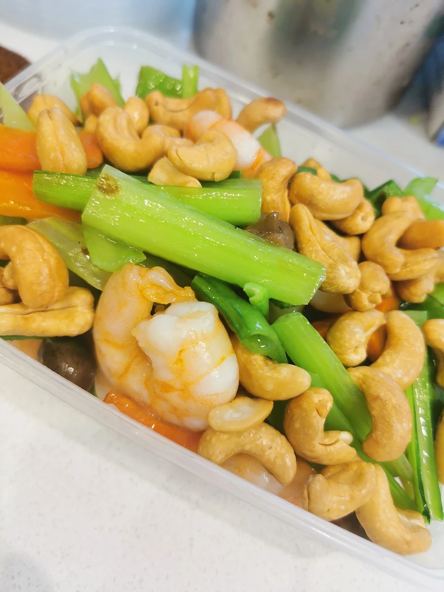 Stir Fry Prawns with Cashew Nuts