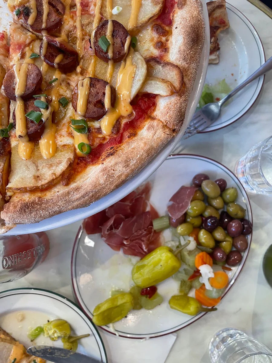 Highlights, Joanne's Pizzeria