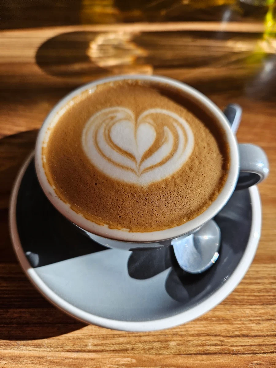Flat White, Clove n Honey