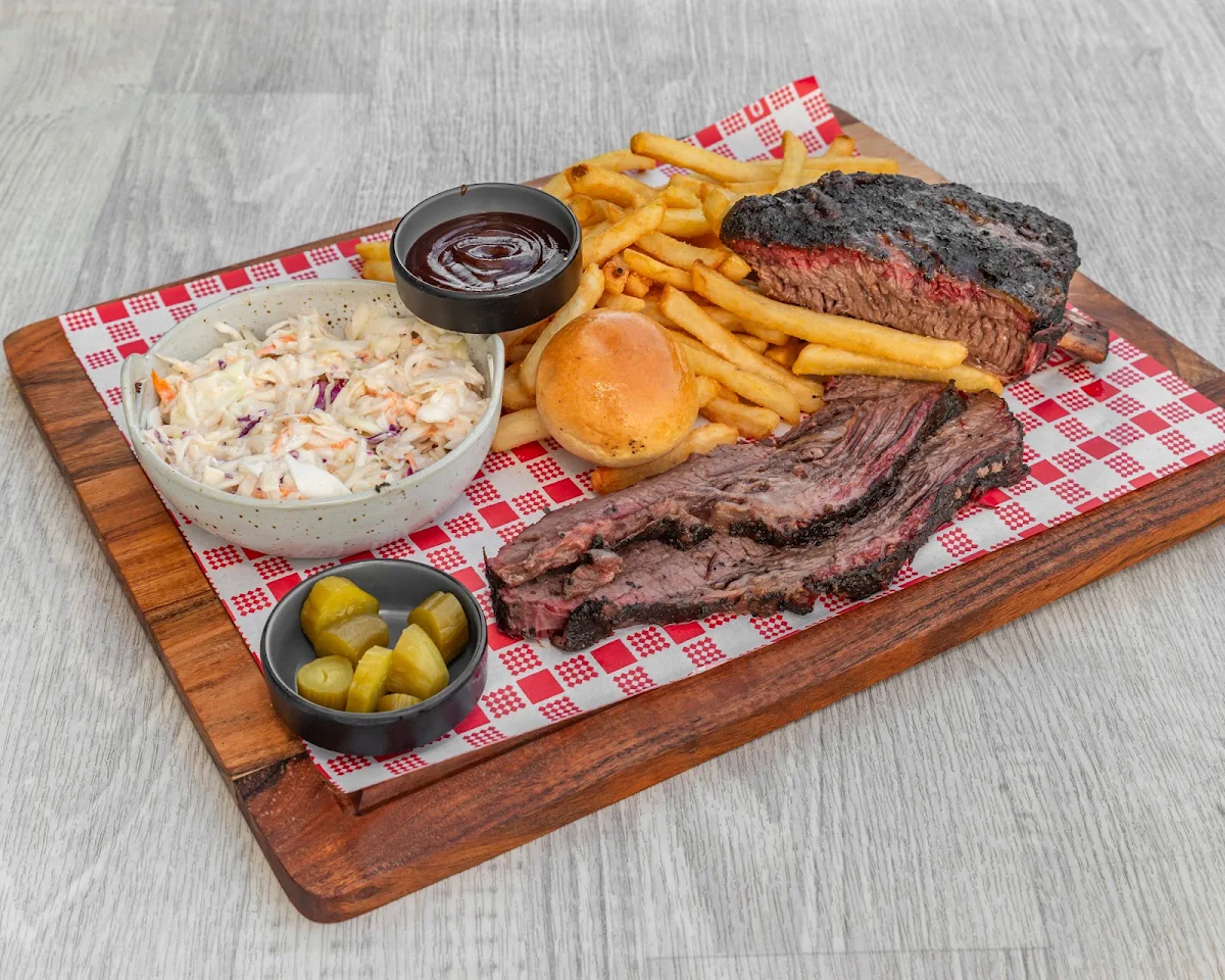 Highlights, Smokin’ Corner - BBQ and Grill