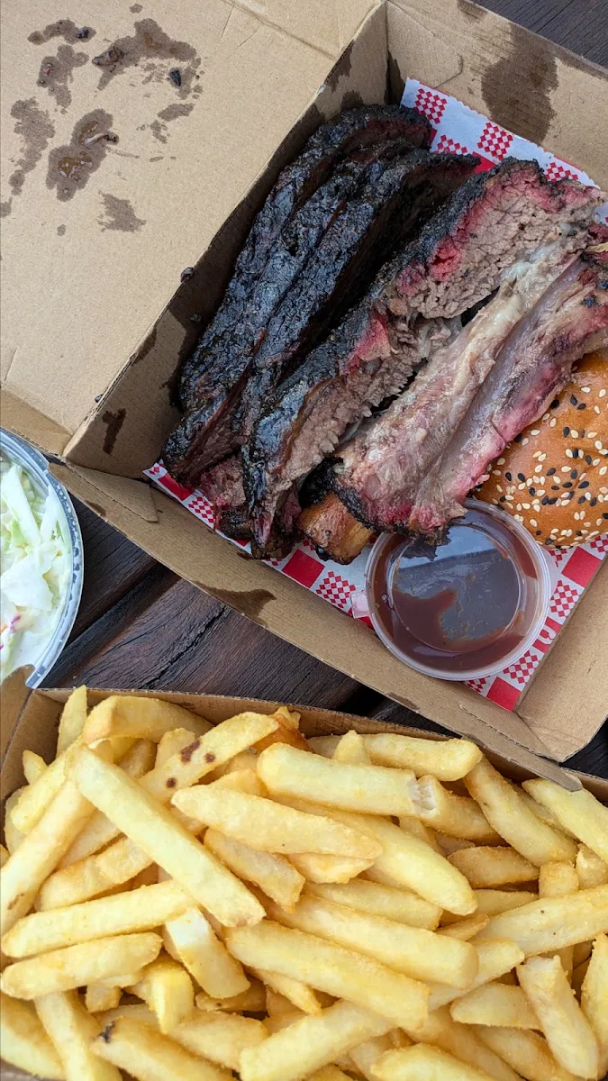 Highlights, Smokin’ Corner - BBQ and Grill