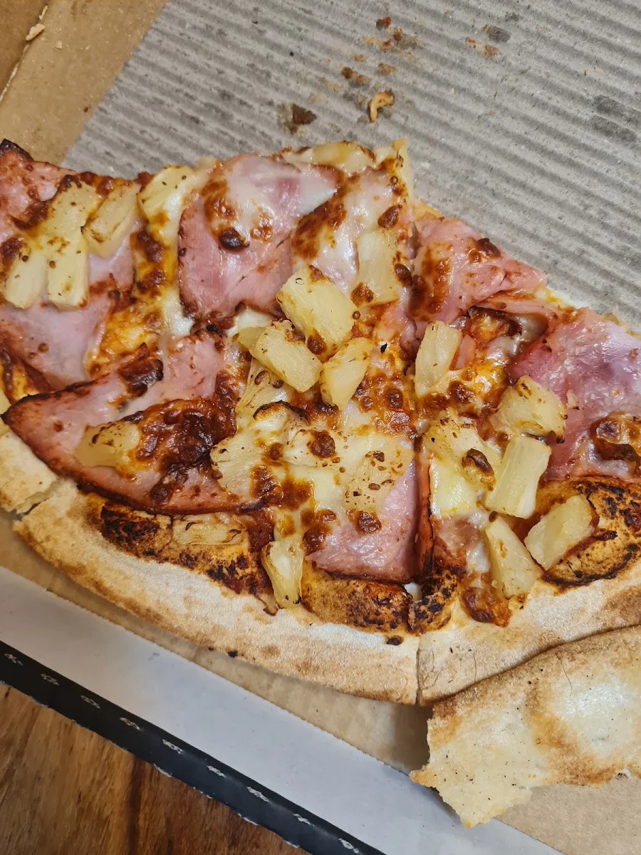 Ham and Pineapple, Slice'd Pizza Beaconsfield
