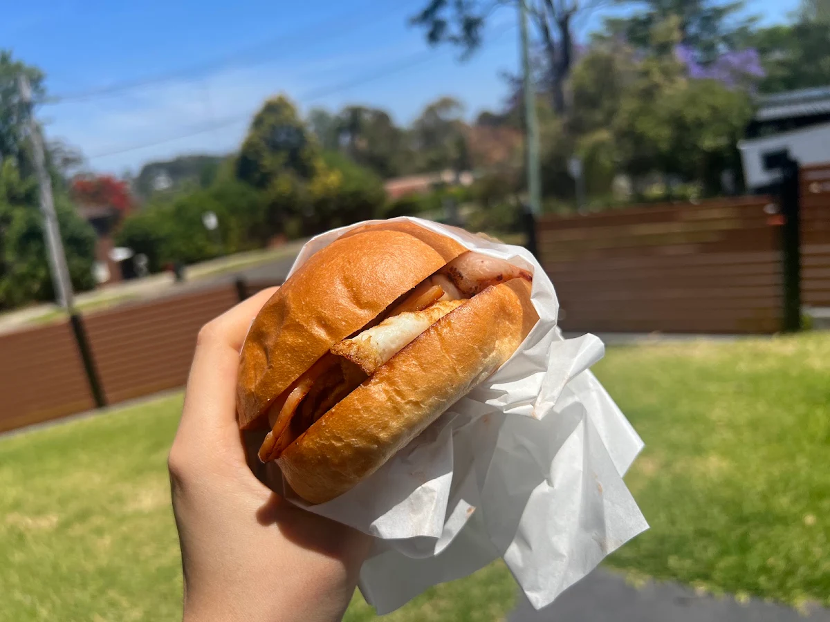 Highlights, Waves Cafe