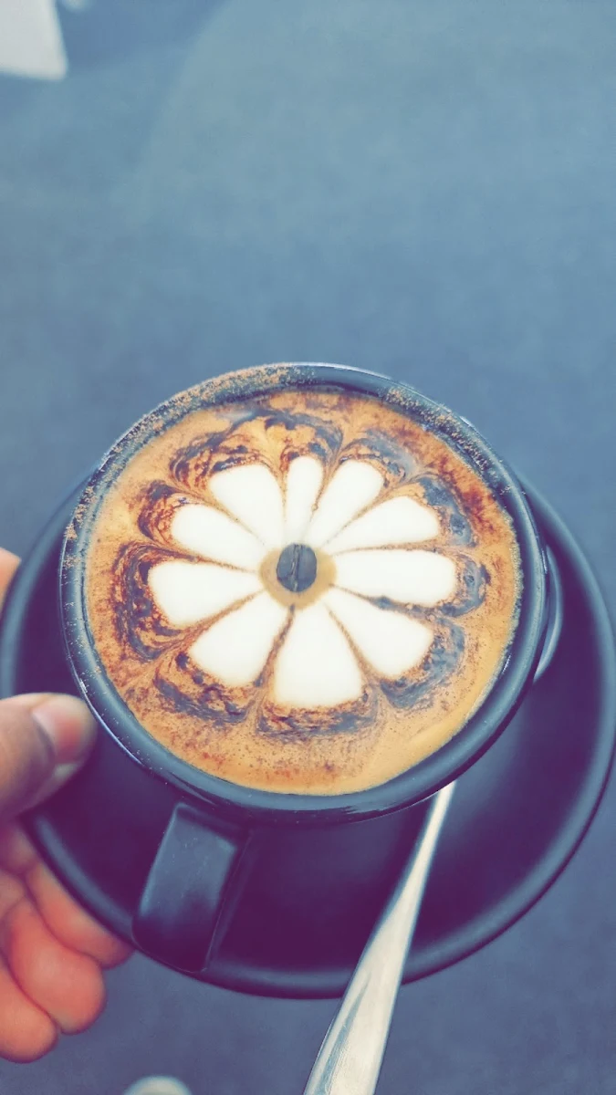 Highlights, Waves Cafe