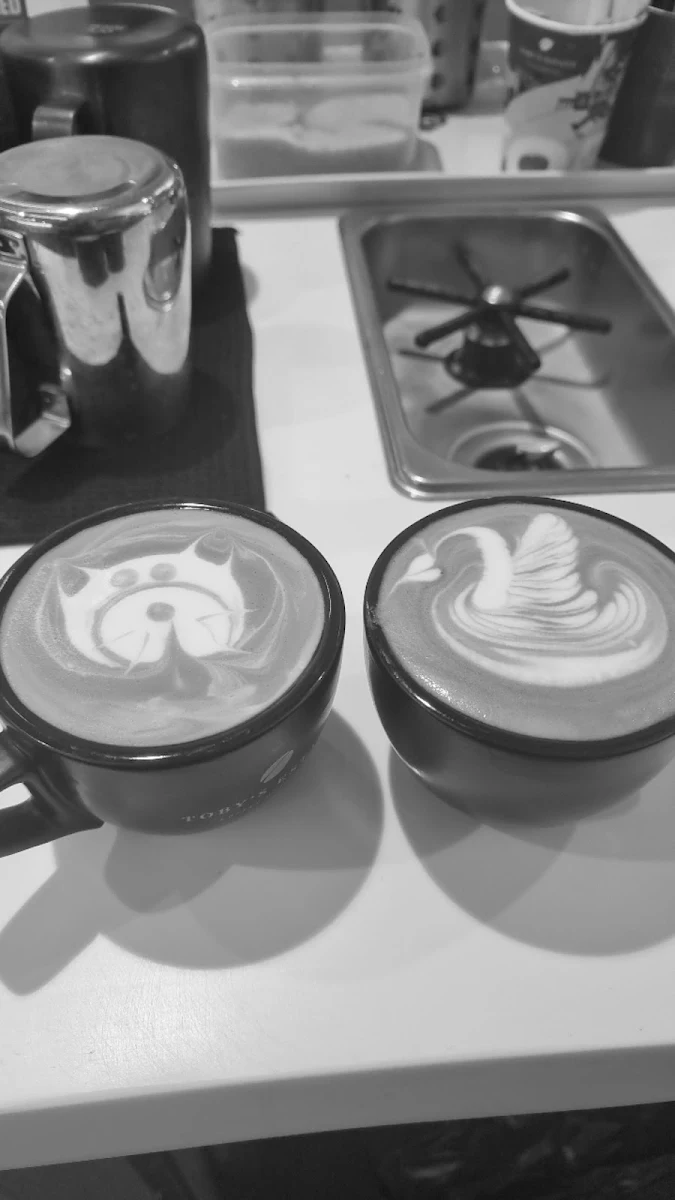 Highlights, Waves Cafe