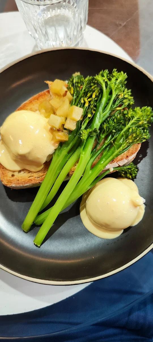 Benedict Pickled Green Tomatoes