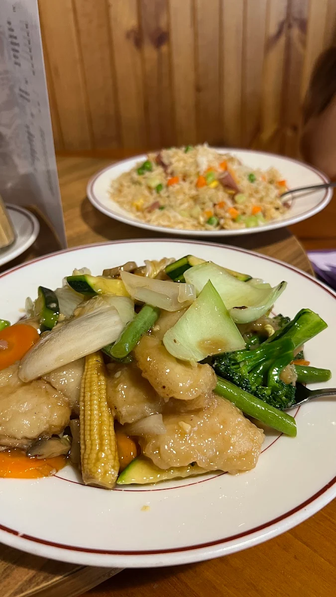 Fish with Vegetables, Flam Shan