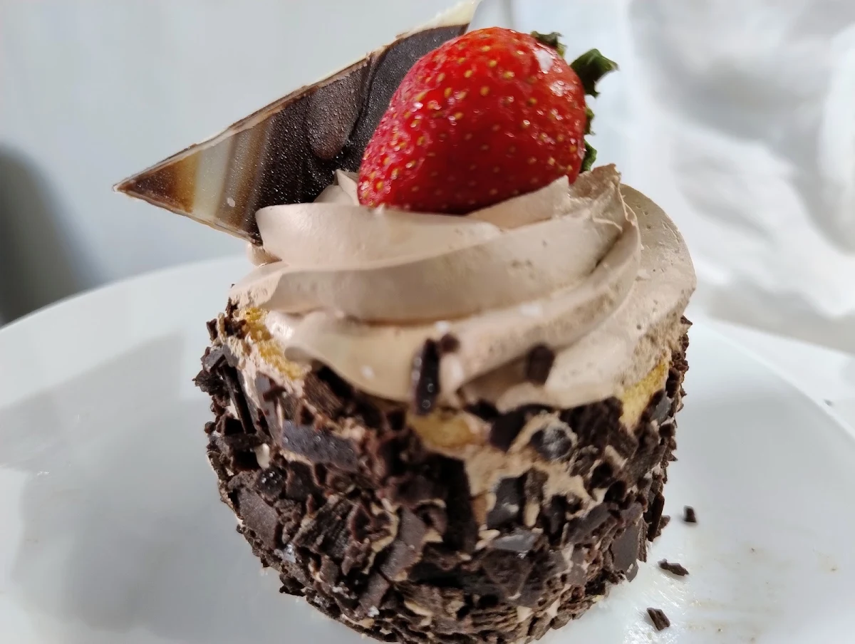 Highlights, Axilleon Cafe Cake Shop
