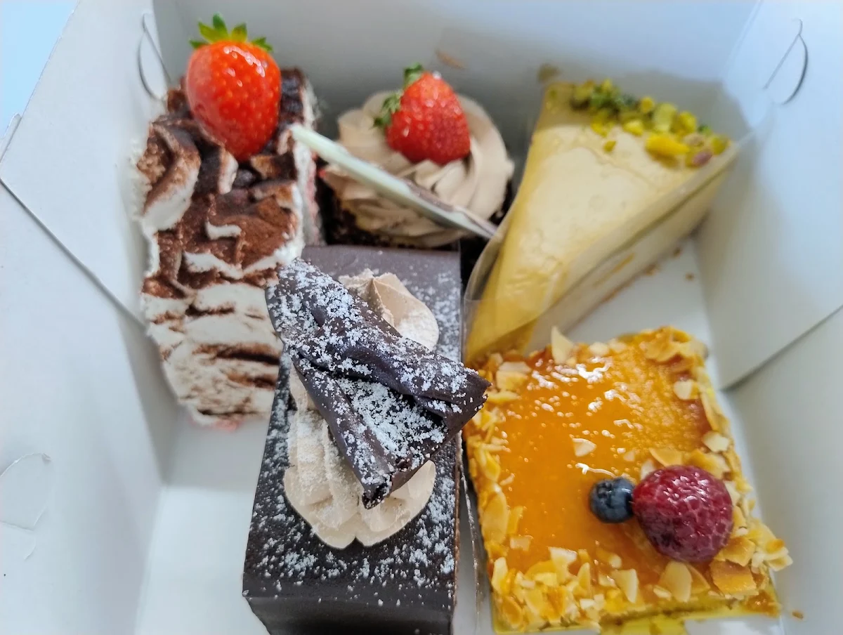Highlights, Axilleon Cafe Cake Shop