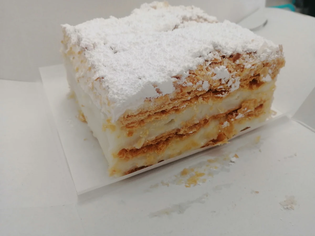 Highlights, Axilleon Cafe Cake Shop
