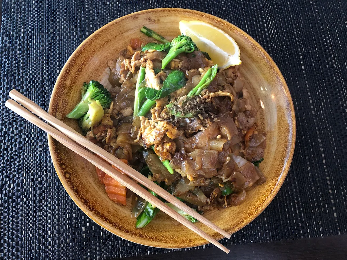 Pork Pad See Eiw