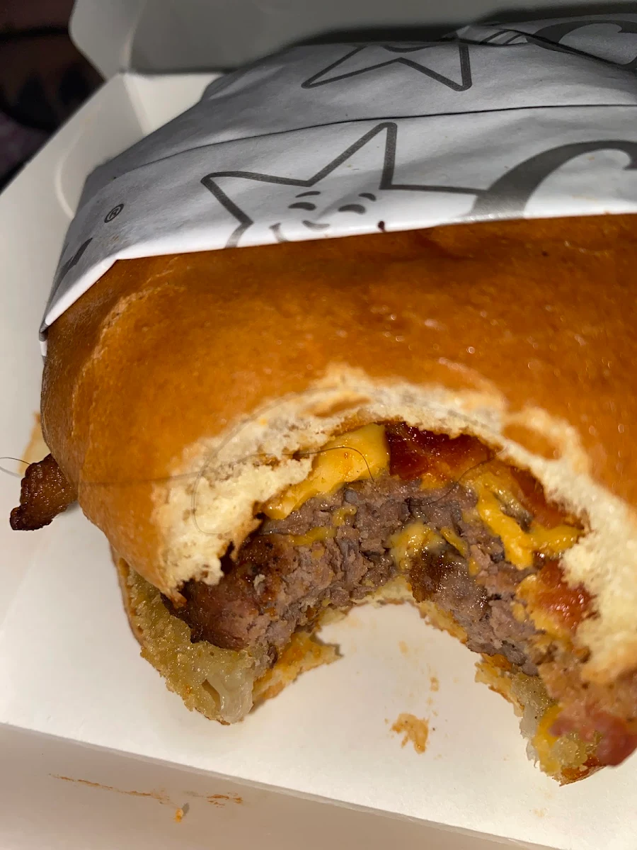 Highlights, Carl's Jr. Morayfield