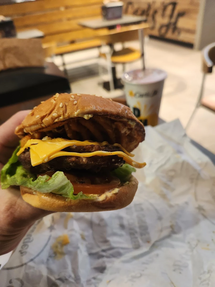 Highlights, Carl's Jr. Morayfield