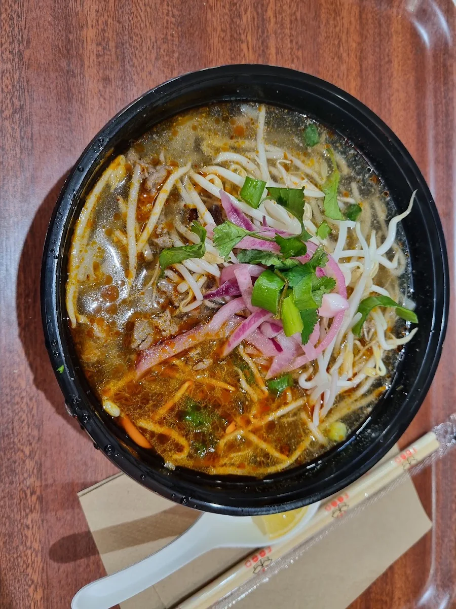 Spicy Beef BBH Bún Bò Huế Bowl 3262kj