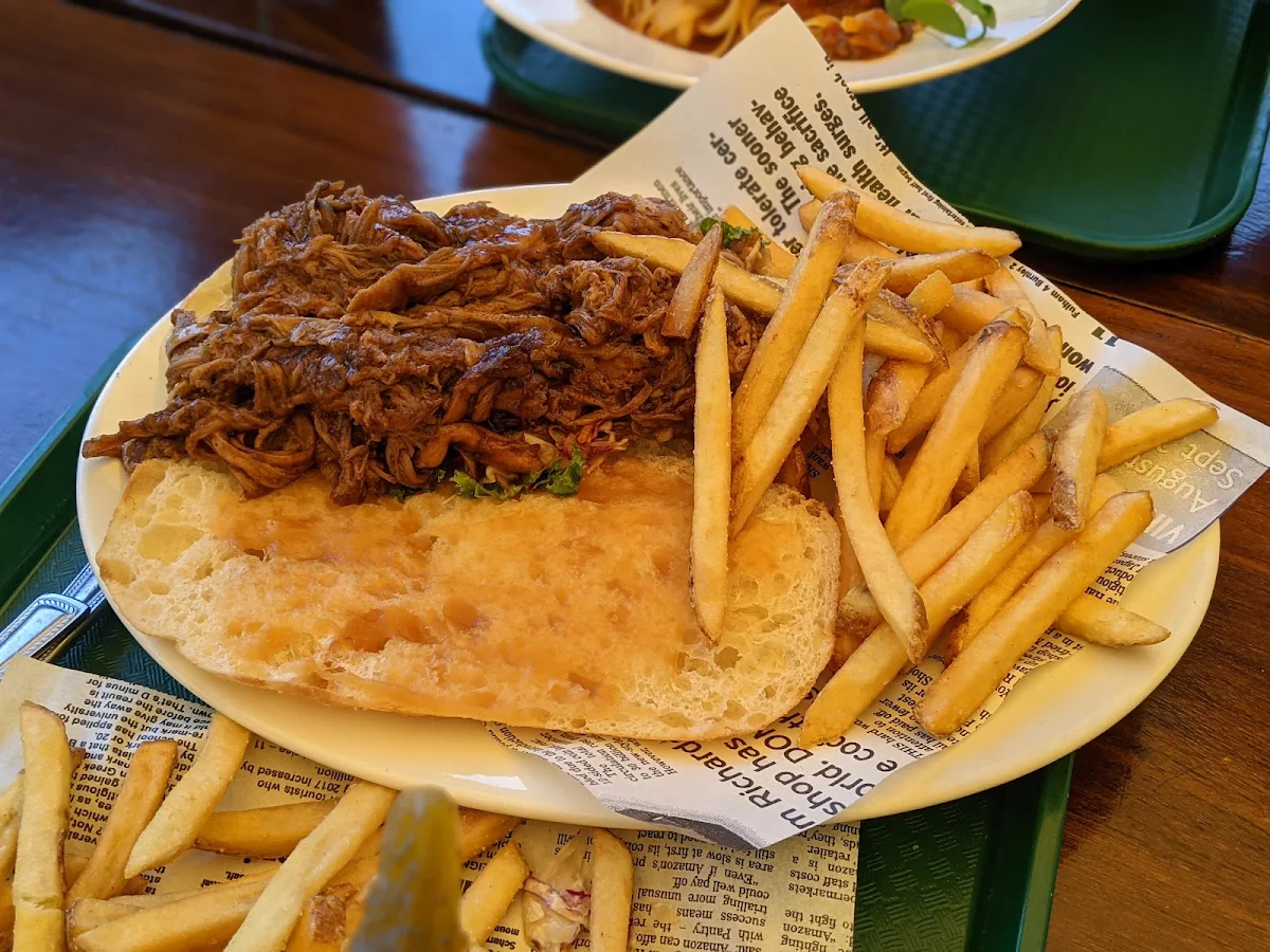 Pulled Pork Roll