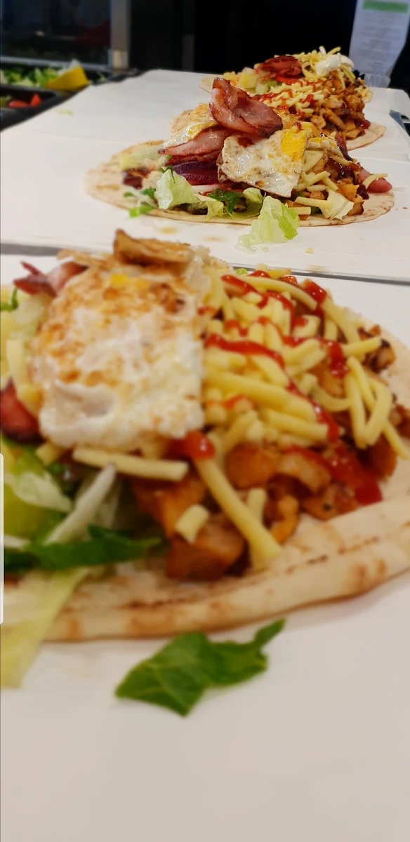 Highlights, The Snazzy Cafe and Kebabs