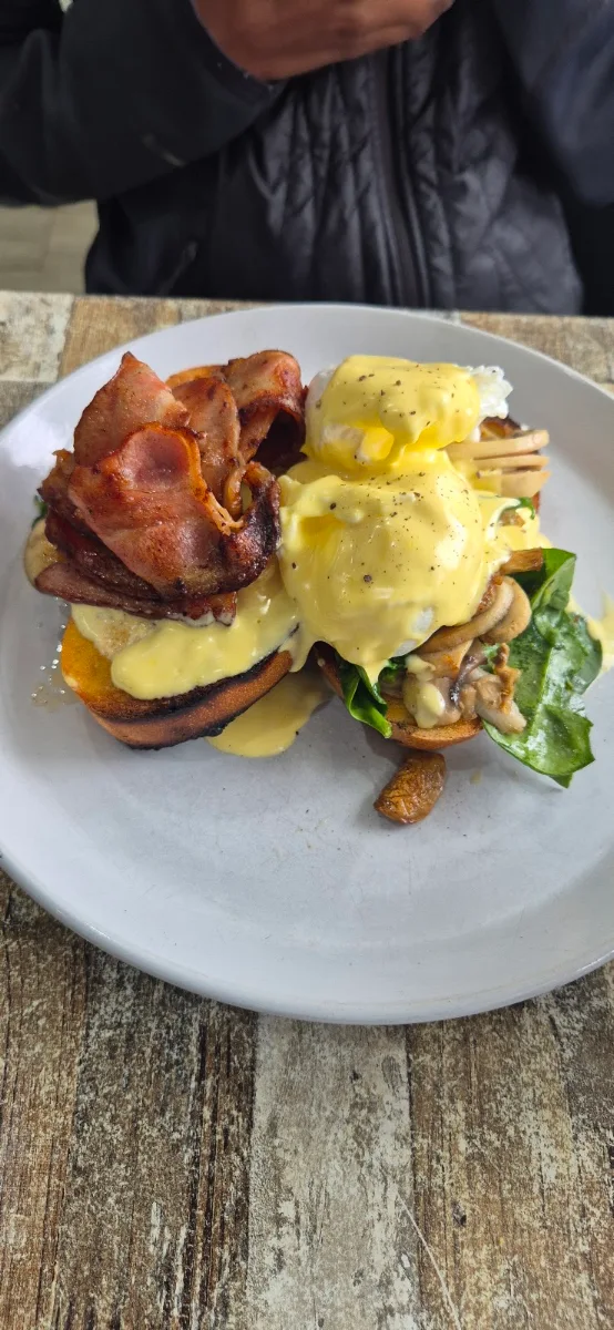 Double Bacon Egg, The Pocket Coffee House