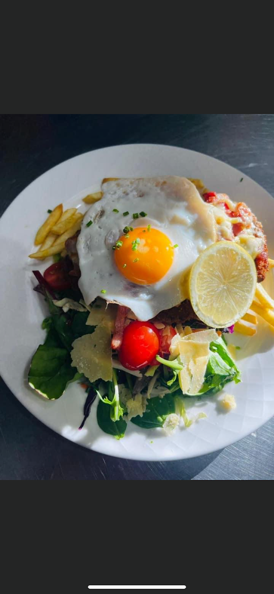 Highlights, Beachmere Cafe