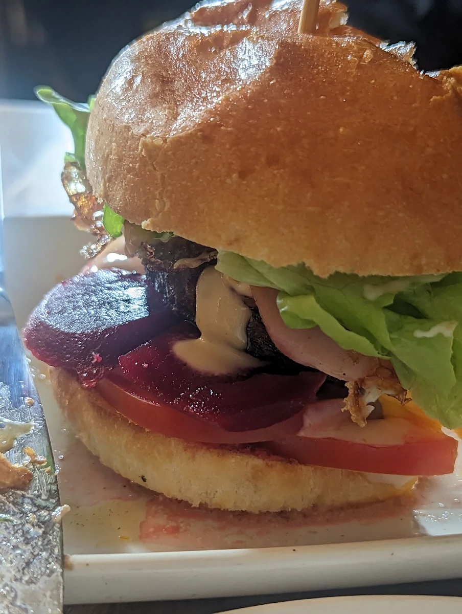 Works Burger, Royal Hotel Muswellbrook