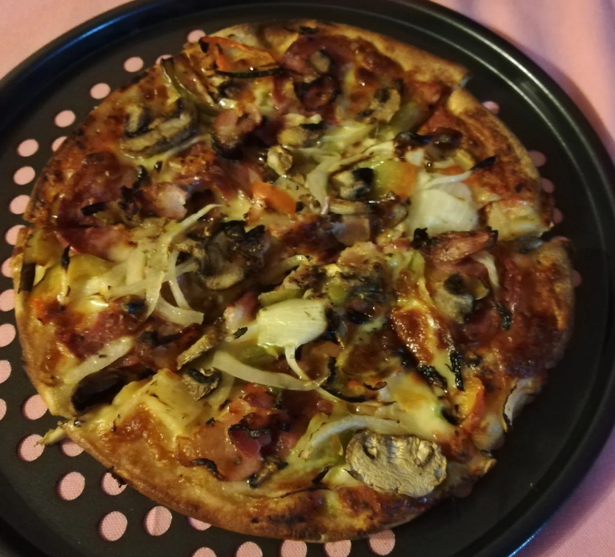 Highlights, Serafinos Blue Lounge Pizzeria