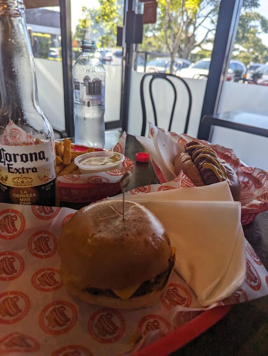 Cheese Burger, Broken Hearts Burger Club
