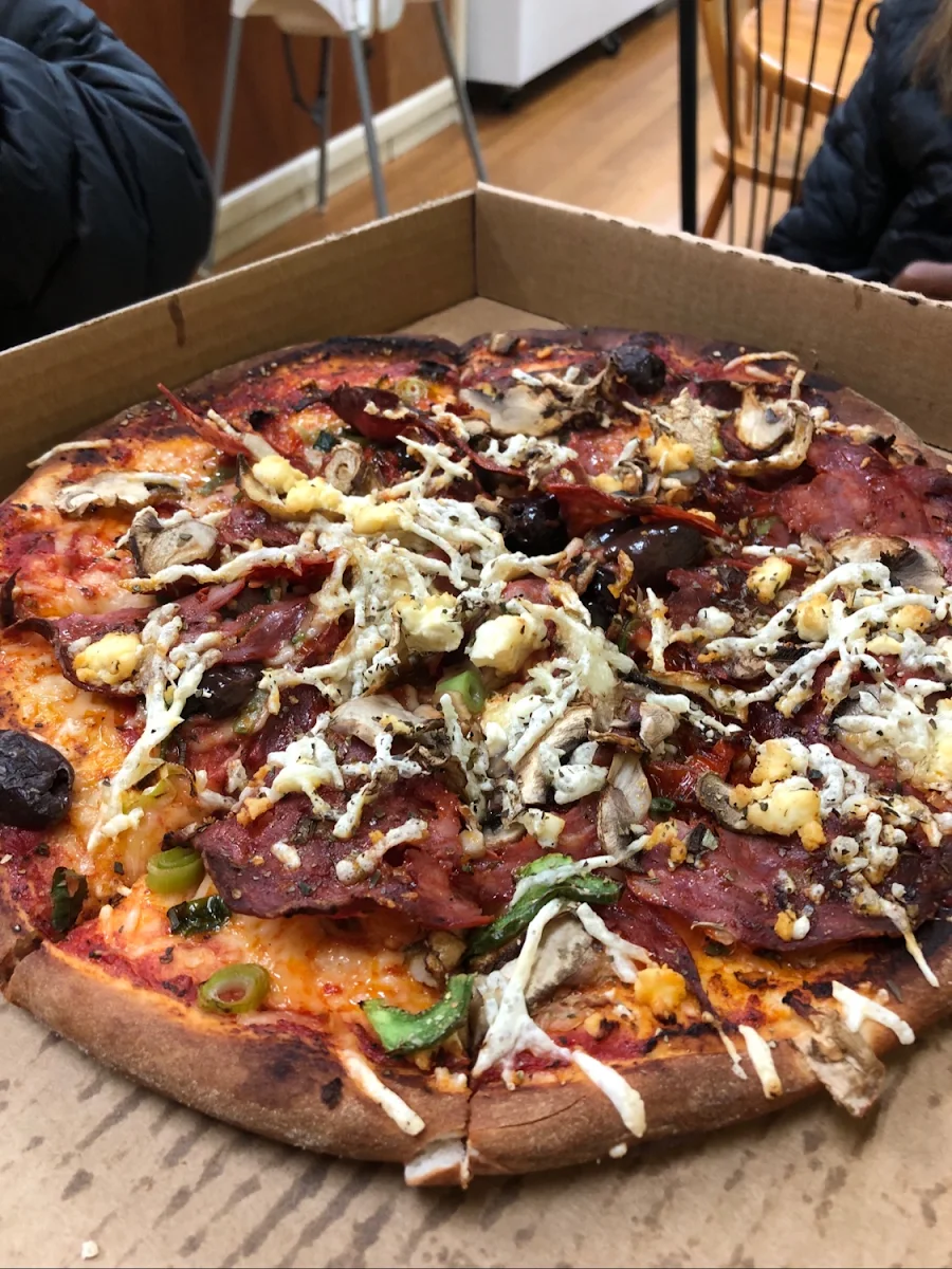 Pizza Salami Olives