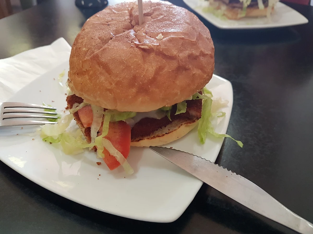 Beef Burger, Moments Cafe