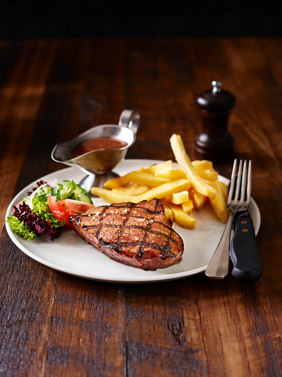 Highlights, Glenmore Tavern