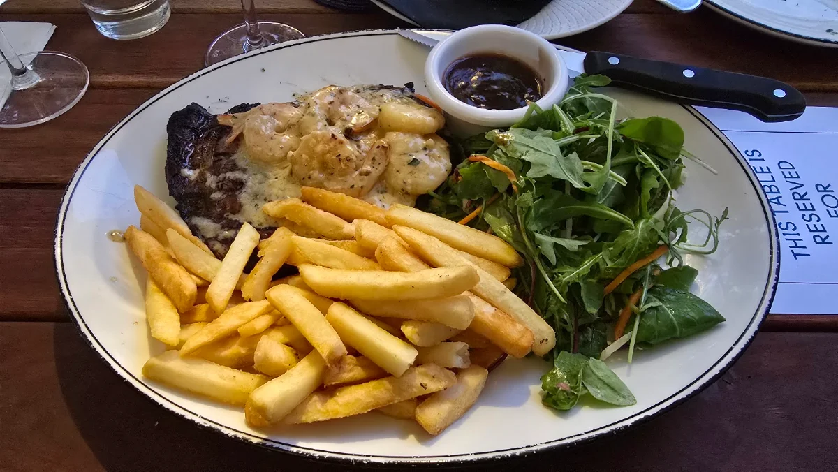 Surf & Turf, The Royal on the Waterfront