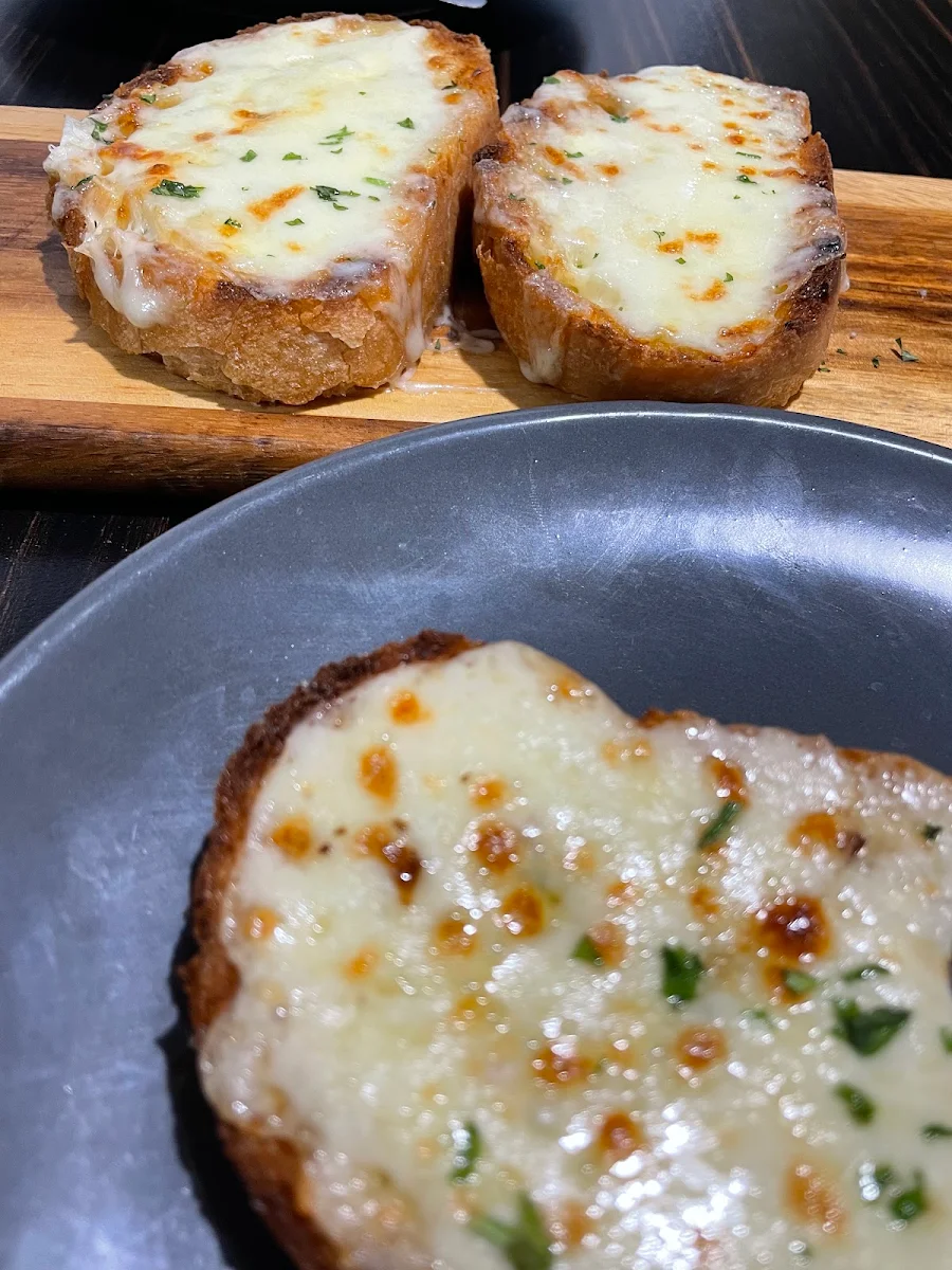 Cheesy Garlic Bread