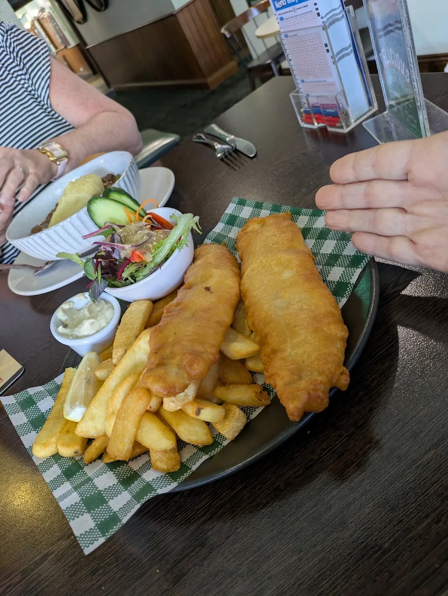 Fish and Chips, Molly Malones Irish Pub
