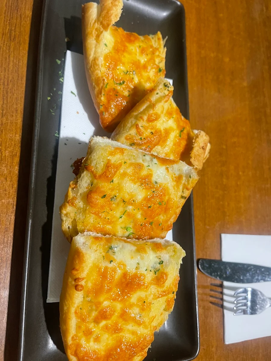 Garlic Bread, Molly Malones Irish Pub