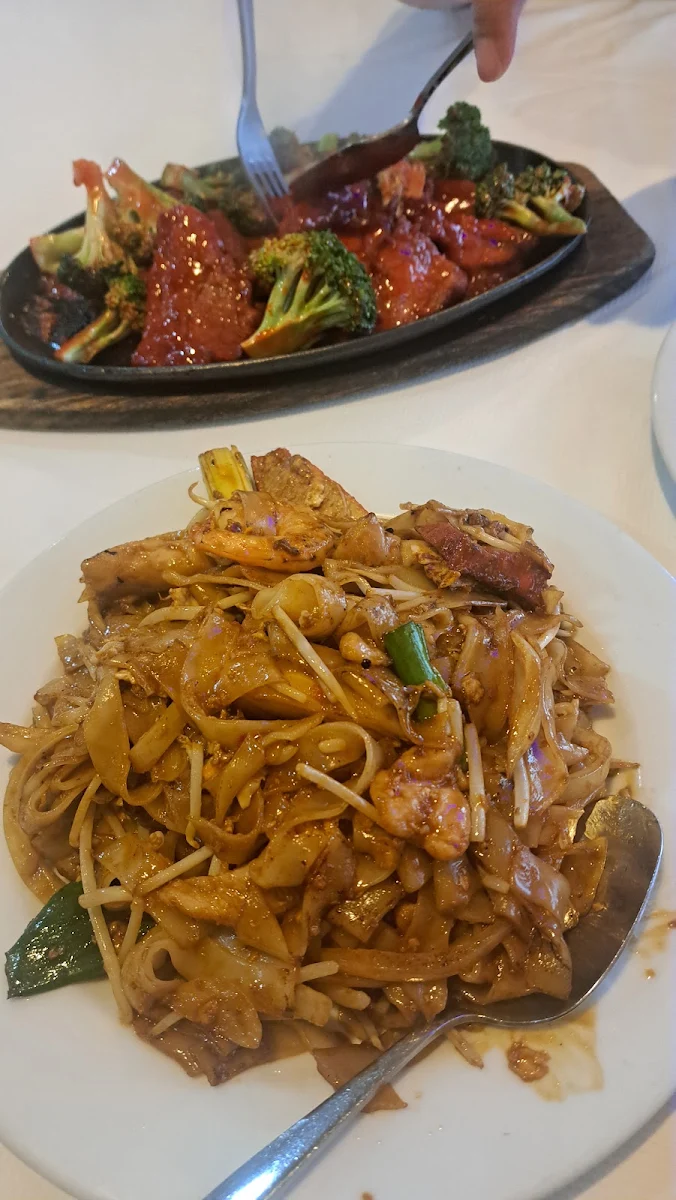 Highlights, Popo Chinese Restaurant