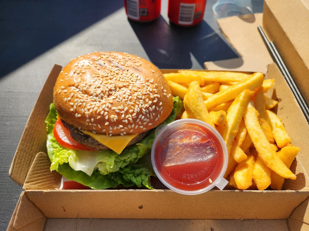 Beef Burger, IL CAPO GROVE CAFE