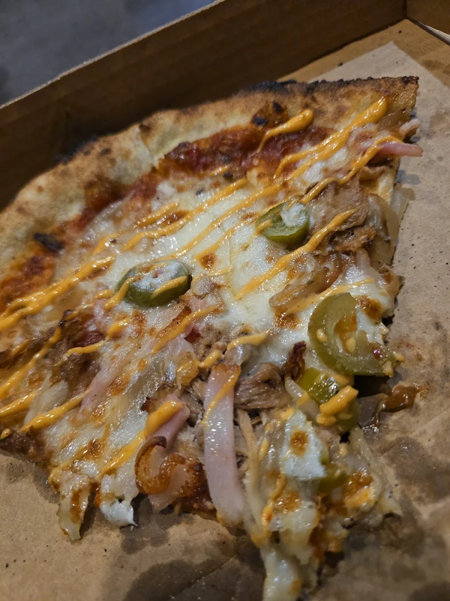 Pulled Pork Pizza, IL CAPO GROVE CAFE