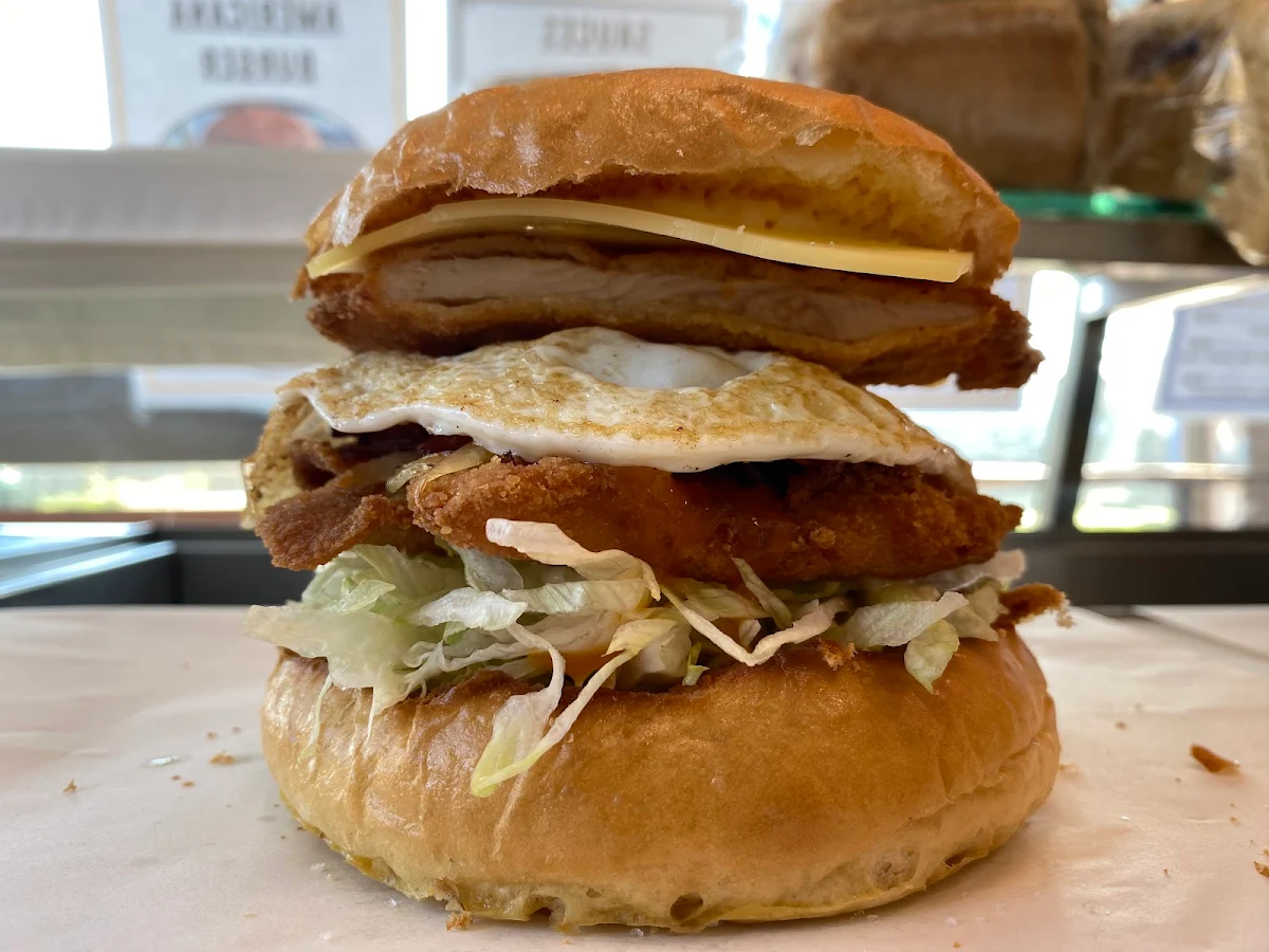 Highlights, Longworth Seafood & Schnitzel