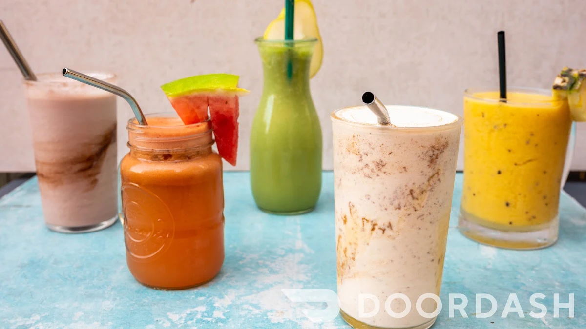 Custom Smoothie, Calypso Cafe & Juice Bar
