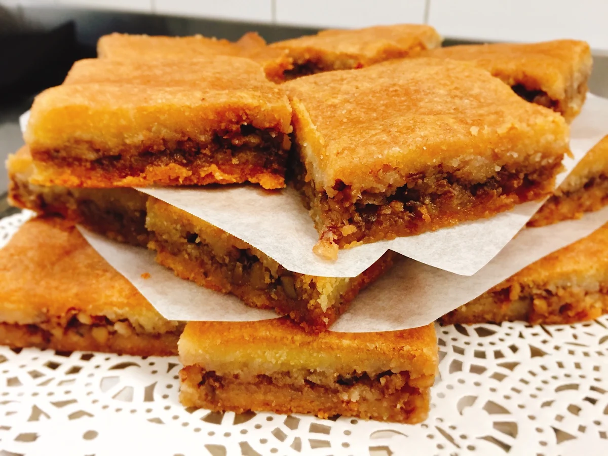 Walnut Slice, Cravings Cafe
