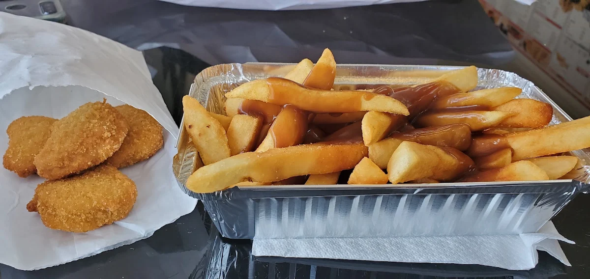 Chips with Gravy, Tanunda Chicken & Seafood