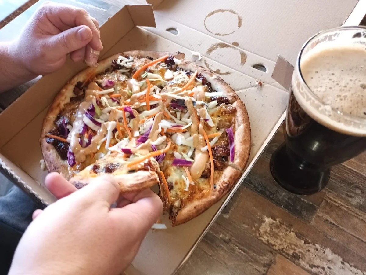 Highlights, Hungry Husky Pizza