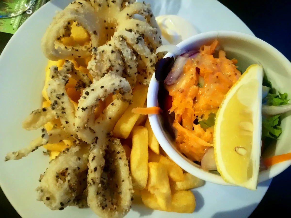 Highlights, Milang Pier Hotel