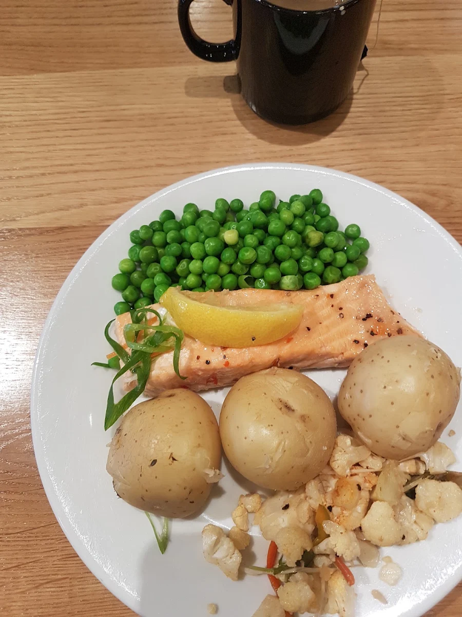 Salmon, Olympic Dam Village Tavern