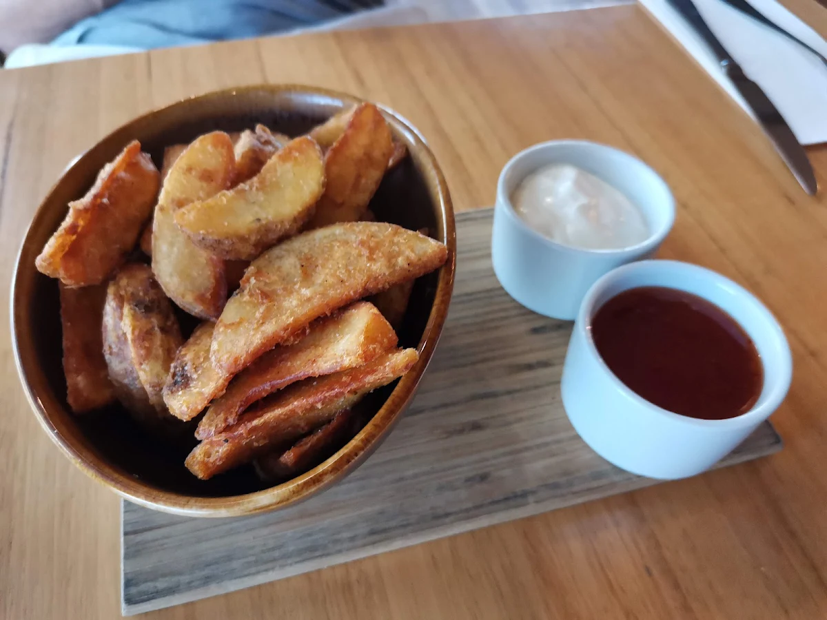 Chips & Garlic, Woolshed Restaurant