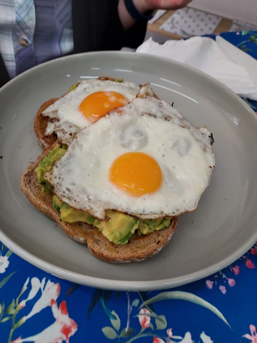 Smashed Avocado, Koffie Bean Café