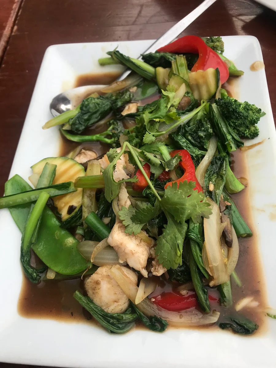 Highlights, Tahruah Thai and Vietnamese Restaurant
